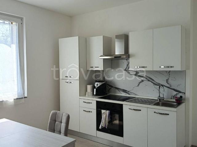 Villa Indipendente in affitto a Arluno, Lombardia