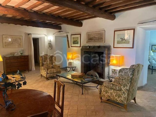 Villa Indipendente in affitto a Fabbreria, Campello Sul Clitunno