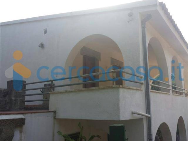 Villa Indipendente in affitto a Capri Leone, Sicilia