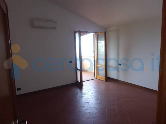 Villa Indipendente in affitto a Unione di Comuni Valdarno e Valdisieve, Reggello