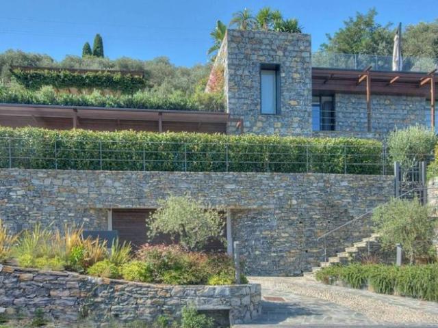 Villa Indipendente in affitto a San Lorenzo Della Costa, Liguria