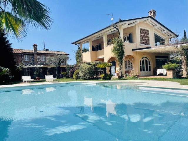 Villa Indipendente in affitto a Seravezza, Toscana