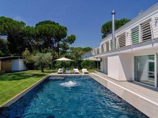 Villa Indipendente in affitto a San Carlo, Marina Di Massa