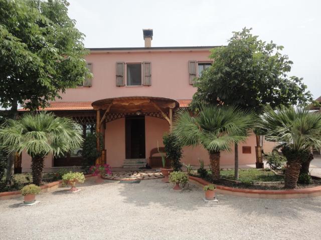 Villa Indipendente in vendita a Marche, Ancona