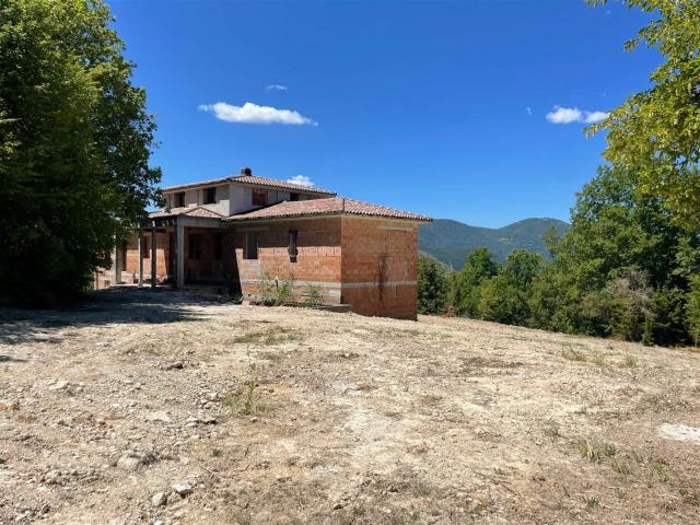 Casa in vendita a Labro, Lazio