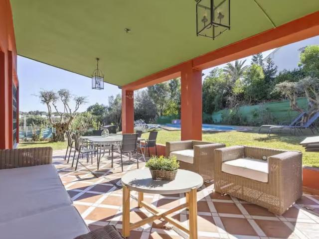 Casa en alquiler en Rícmar, Costa del Sol Occidental