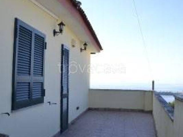 Villa Indipendente in affitto a Bacoli, Campania