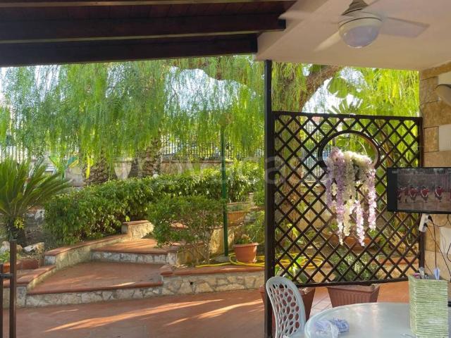 Villa Indipendente in affitto a Puglia, Barletta-andria-trani