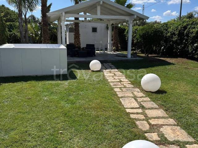 Villa Indipendente in affitto a Puglia, Brindisi