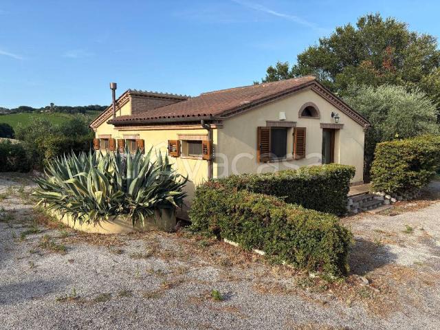 Villa Indipendente in affitto a Marche, Ancona