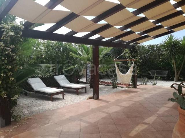 Villa Indipendente in affitto a Campofelice Di Roccella, Sicilia
