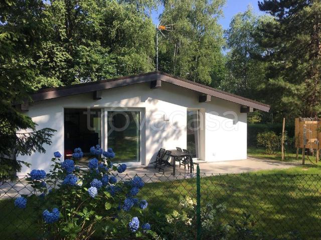 Villa Indipendente in affitto a Cantù, Lombardia