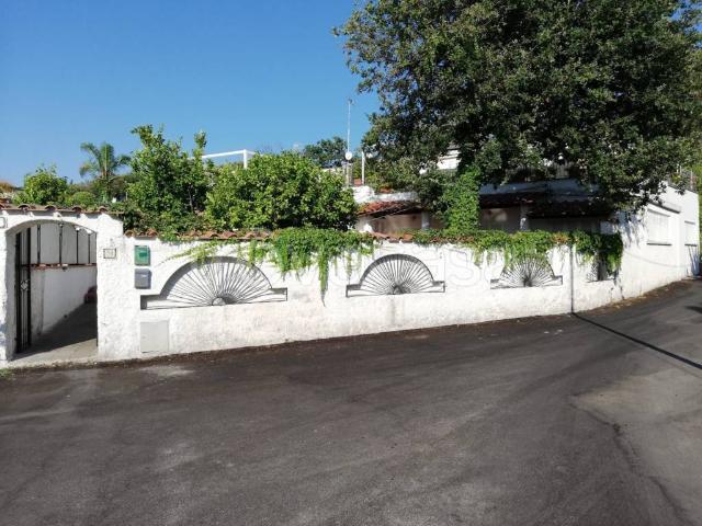 Villa Indipendente in affitto a Bagni, Casamicciola Terme