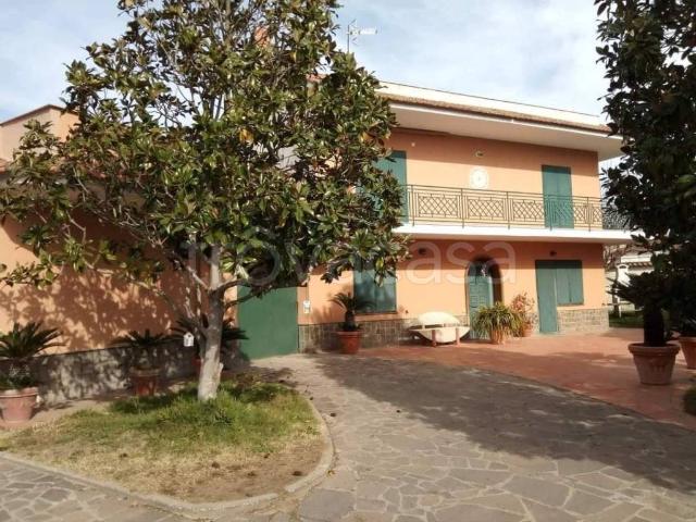 Appartamento in affitto a Castel Volturno, Campania