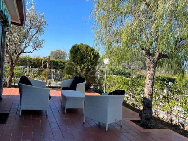 Villa Indipendente in affitto a Centola, Campania