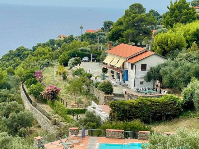Villa Indipendente in affitto a Capo Mimosa, Cervo