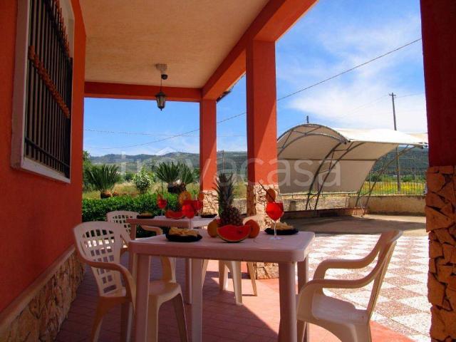 Villa Indipendente in affitto a Chiaramonte Gulfi, Sicilia