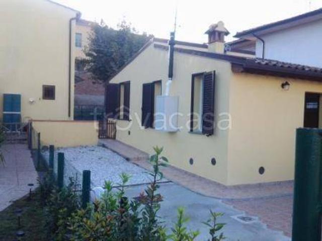 Villa Indipendente in affitto a Collesalvetti, Toscana