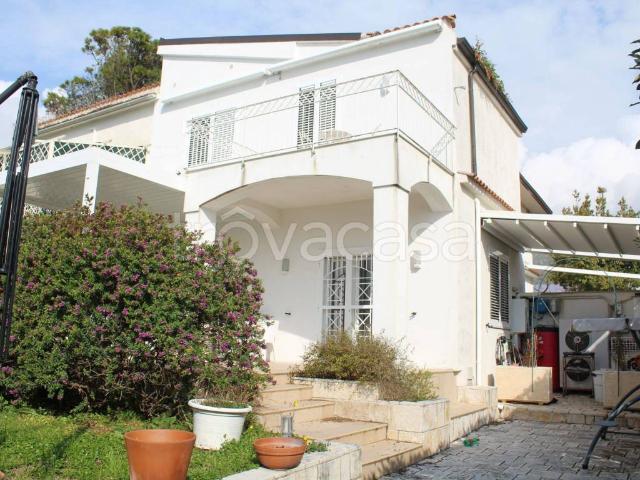 Villa Indipendente in affitto a Gianola, Formia