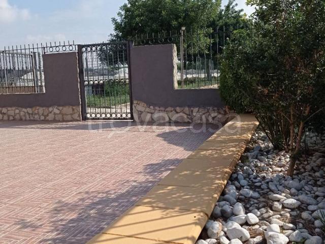 Villa Indipendente in affitto a Giugliano In Campania, Campania