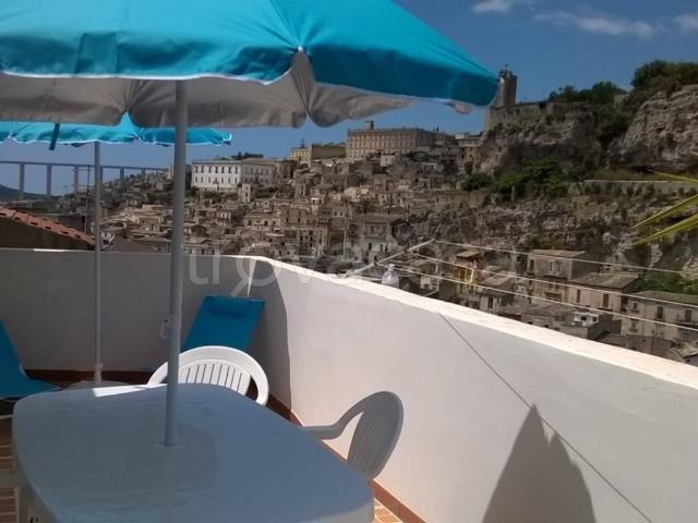Villa Indipendente in affitto a Modica Alta, Marina Di Modica