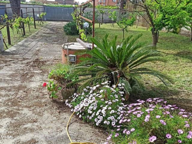 Villa Indipendente in affitto a Cretarossa, Roma Capitale