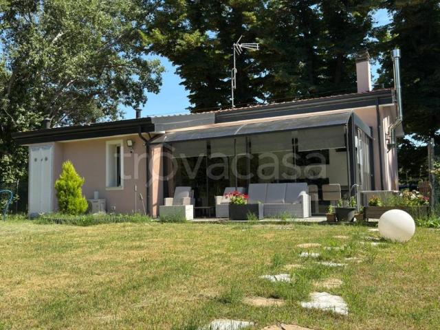 Villa Indipendente in affitto a Rimini, Reggio Emilia