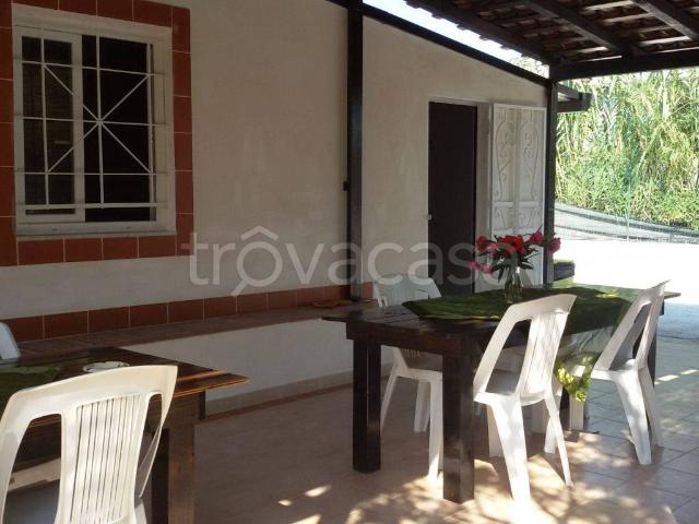 Villa Indipendente in affitto a Arenella, Siracusa