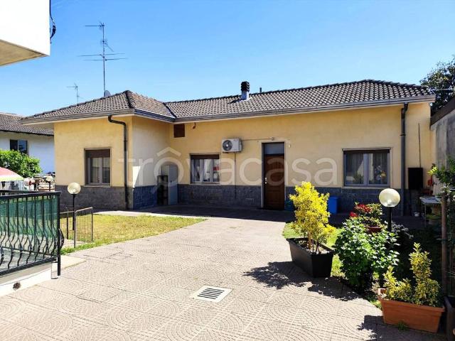 Villa Indipendente in affitto a Vigevano, Lombardia