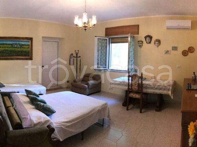 Villa Indipendente in affitto a Acquedolci, Sicilia