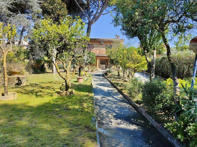 Villa Indipendente in affitto a Lido di Enea, Roma Capitale