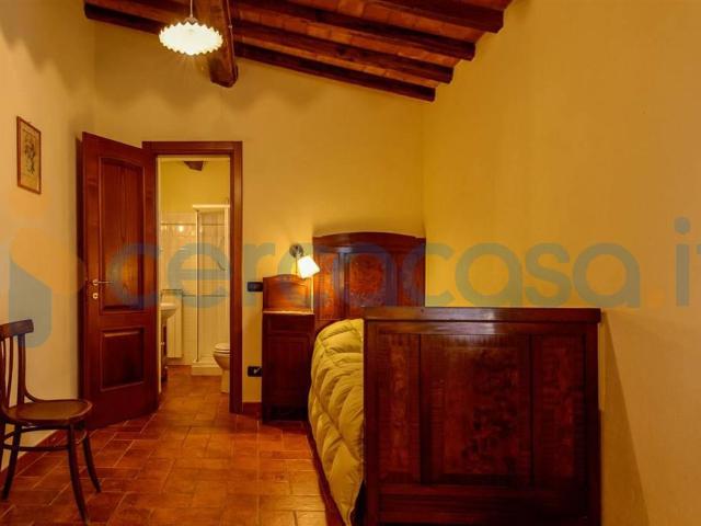 Villa Indipendente in affitto a Centro Direzionale, Prato