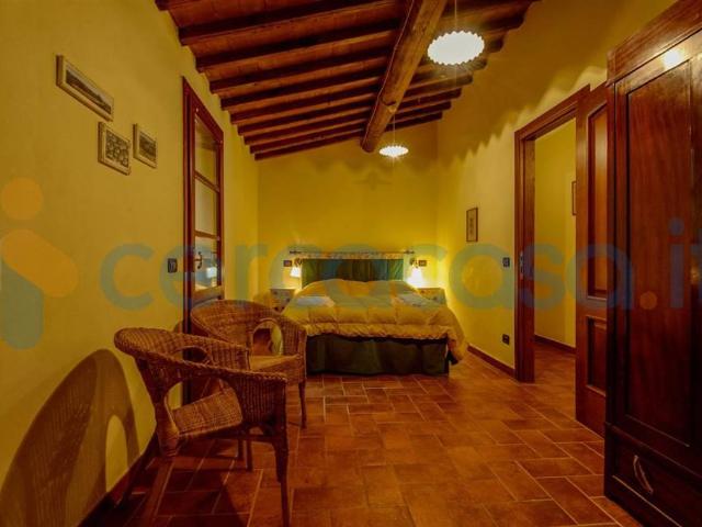 Villa Indipendente in affitto a Centro Direzionale, Prato