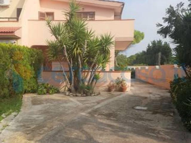 Villa Indipendente in affitto a Puglia, Taranto
