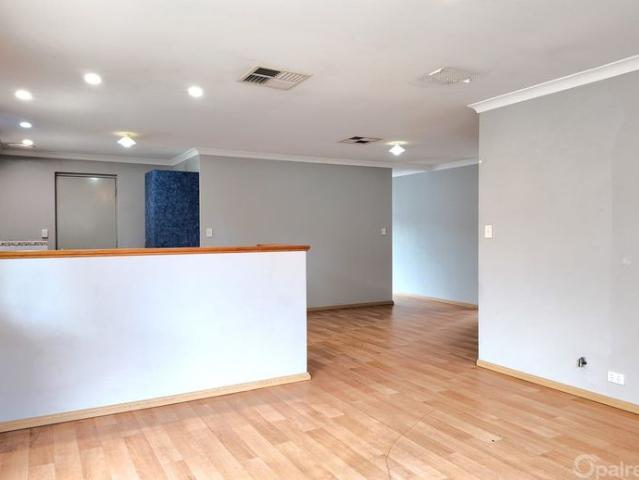 House for rent in Seville Grove, Western Australia