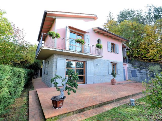 Villa Indipendente in vendita a Unione di Comuni Valdarno e Valdisieve, Rufina