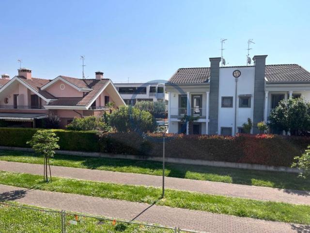 Villa Indipendente in vendita a Abano Terme Bagni, Veneto