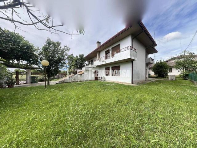 Villa Indipendente in vendita a Giarre, Abano Terme Bagni