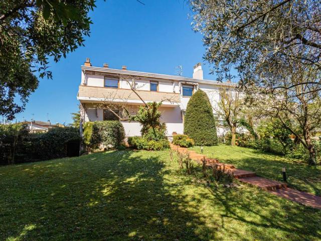Villa Indipendente in vendita a Giarre, Abano Terme Bagni
