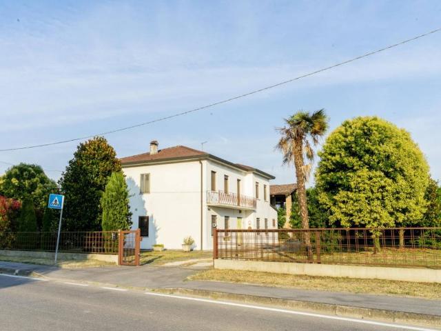 Villa Indipendente in vendita a Monterosso, Abano Terme Bagni
