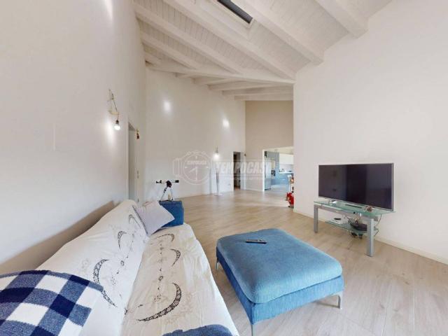 Villa Indipendente in vendita a Giarre, Abano Terme Bagni