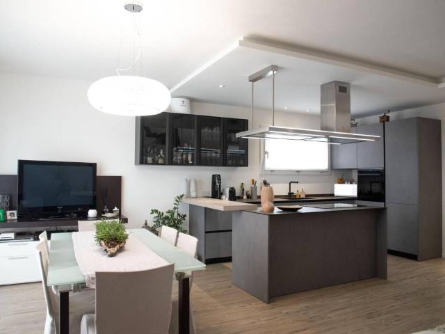 Villa Indipendente in vendita a Giarre, Abano Terme Bagni