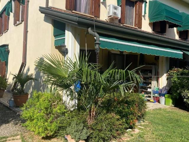 Villa Indipendente in vendita a Abano Terme Bagni, Veneto