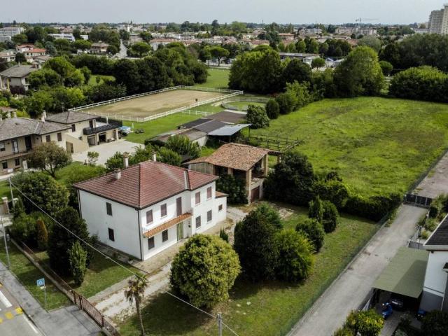 Villa Indipendente in vendita a Monterosso, Abano Terme