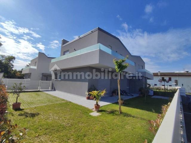 Villa Indipendente in vendita a Giarre, Abano Terme Bagni