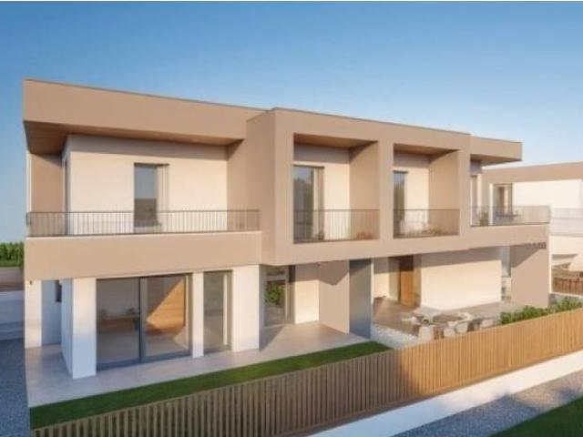 Villa Indipendente in vendita a Giarre, Abano Terme Bagni