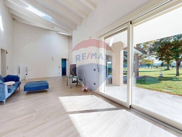 Villa Indipendente in vendita a Giarre, Abano Terme Bagni