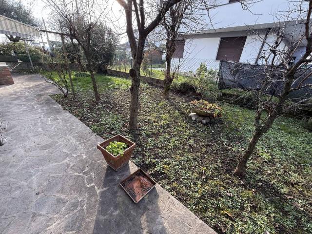 Villa Indipendente in vendita a Abano Terme Bagni, Veneto