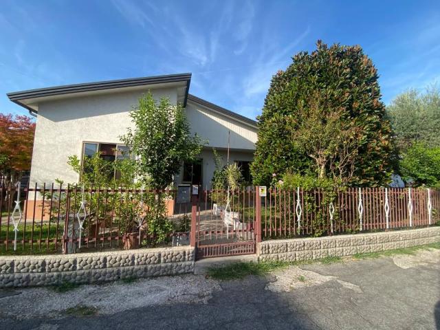 Villa Indipendente in vendita a Abano Terme Bagni, Veneto