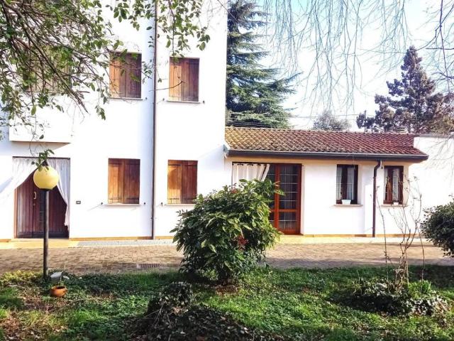Villa Indipendente in vendita a Giarre, Abano Terme Bagni
